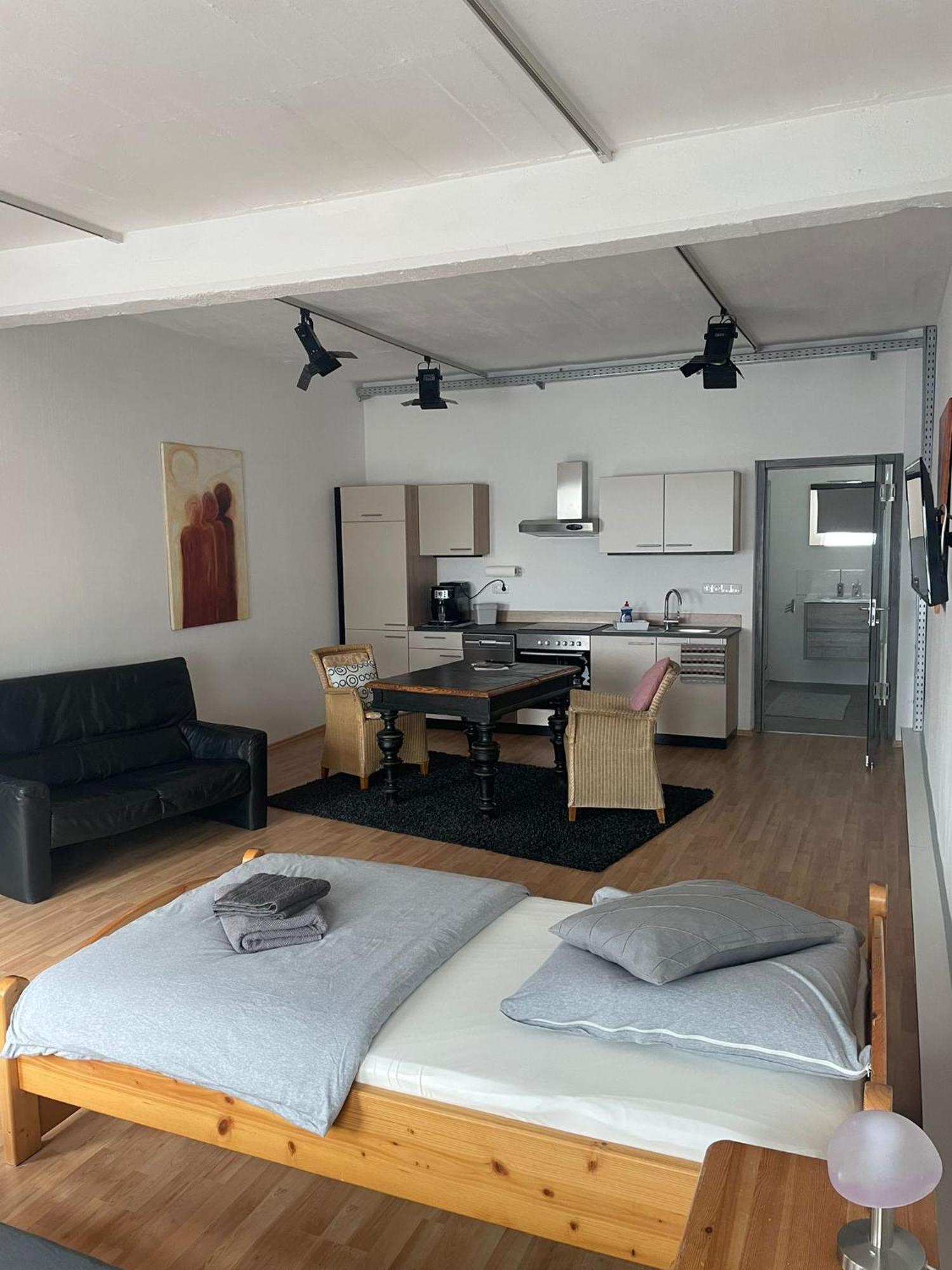 40 Qm Grosse Studiowohnung Zentral Gelegen In Gross-Umstadt Exterior photo